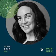 Lisa Reid's Instagram, Twitter & Facebook