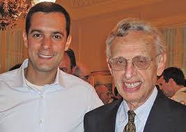 Leon Pendleton's Instagram, Twitter & Facebook