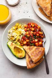 Here are our best breakfast and brunch recipes, focused on keeping mornings wholesome and tasty! Vegan Brunch Lazy Cat Kitchen