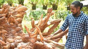 Etching Masterpiece Out Of Jackfruit Tree Root