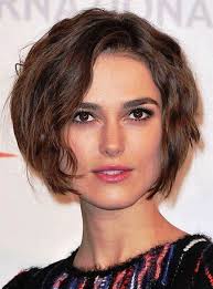 Inilah pesona para idol, penyanyi, model, dan aktris via aguchans.wordpress.com. Model Rambut Pendek Terbaru