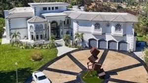 Furnished house with garden for rent in franeker with 4 bedrooms in the franeker witzens district. Jake Paul Says He S Bet The Team 10 House On Boxing Match Against Anesongib Sportbible