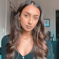 Alexis Dowdy's Instagram, Twitter & Facebook