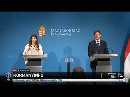 Gulyás gergely miniszterelnökséget vezető miniszter és szentkirályi alexandra kormányszóvivő a szokásos csütörtöki, online közvetített kormányinfón az aktuális kormánydöntésekről számolt be. Kormanyinfo Youtube