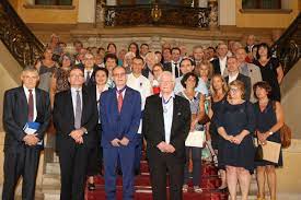 Ces distinctions, créées par napoléon ier, récompensent celles et ceux qui ont travaillé au moins 10 ans auprès de l'education. Loire 38 Nouvelles Palmes Academiques A L Honneur Album Photos