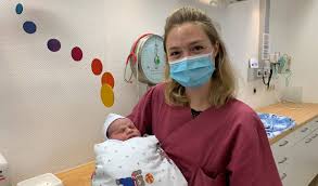 Bis wann muss man sich im krankenhaus zur entbindung anmelden. Grevenbroich Geburtenzahl Steigt Leicht Nach Lockdown