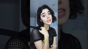 Bueno ahora lo que hago después de llegar del trabajo lo primero que hago es prender mi smart tv, poner algun video musical en youtube, tirarme a mi cama, agarrar el celular y entrar a free fire. Categoria Musica Memes Pedia Fandom