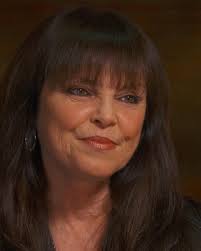 Happy Birthday Gwen Stefani! 🎊 We're celebrating her today with No Doubt's  performance of "Underneath It All" 🎶