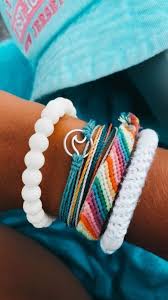 Diyabschnittdiy Section Celebrityjewelry Jewelryaccessories Jewelryorganizer Trendyg In 2020 Summer Bracelets Friendship Bracelets Diy Cute Bracelets