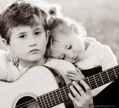 Http 9images Blogspot Jp 2014 01 Kid Couple Romantic Girl And Boy Hug Playing Guitar Html Cute Kids Cute Couples Hugging Kids