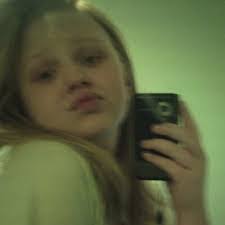 Lillie Watts's Instagram, Twitter & Facebook