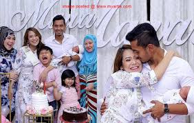 Ahmad faizal today announced his resignation as perak menteri besar a day after he lost a vote of confidence in the state assembly. Bekas Isteri Raden Ahmad Faizal Yaakob Melayan Mawar Mengidam Raf Naik Badan Mawar Makan 2 3 Sudu Selebihnya Suami Habiskan Lebih Banyak Masuk Ke Dalam Mulut Dari Masuk Ke Dalam Bekas Katana