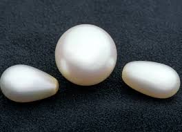 The True Story Behind How Pearls Are Made | Smithsonian Voices | National  Museum of Natural History Smithsonian Magazine