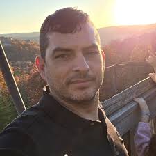 Beniamin Vuță (@vcbeni) • Facebook