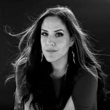 Angela Bergsma's Instagram, Twitter & Facebook