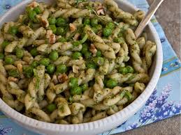 Pasta Salad With Peas And Pesto Recipe Recette Recette Salade Salade De Pates Recettes De Cuisine