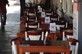 Autoridades de salud informan que de la semana del 29 de junio al 5 de julio, el semáforo epidemiológico en 14 entidades estarán en rojo, es decir en alerta. Iabbyzxinj9tum