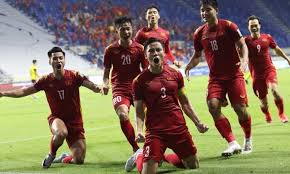Check spelling or type a new query. World Cup Qualifiers Que Ngoc Hai Converts Last Gasp Penalty To Give Vietnam 2 1 Win Against Malaysia Breaking News Latest World News Updates Vietreader Viet Nam