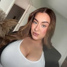 Could I get recommendations for make up artists please that cover Dover  area? For bride, MOB and 4 bridesmaids, preferably under or close to £80  for