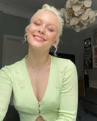 These zara larsson pictures are some of the hottest ever. Zara Larsson On Instagram This Hair Reminds Me Of Ruth From Ozark And She Would Tell Y All That Zara Larsson Zara Zara Larsoon