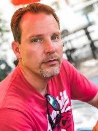 Marcus Estes's Instagram, Twitter & Facebook