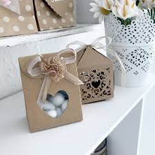Geschenkboxen Geschenkschachtel Kaufen Geschenkkarton Munchen Der Schachtel Shop Munchen Geschenke Geschenke Verpacken Geschenkbox Hochzeit