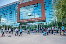 Singurul liceu din bucuresti cu 100% rata de promovare la bacalaureat inca din prima sesiune si inainte de depunerea contestatiilor, medii peste 9 la examenul de maturitate si un procent impresionant de olimpici la. International School Of Bucharest Gimnaziu È™i Liceu Educatie Privata
