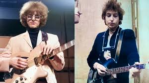 Astrid nelsia gros seins Voir les leaks.