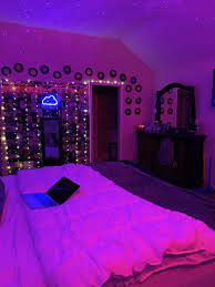 Vibey Vsco Aesthetic Inspo Room Inspiration Bedroom Neon Room Room Design Bedroom