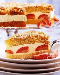 Blitz Erdbeer Bienenstich Rezept Rezept Bienenstich Rezept Desserts Ohne Backen Backen