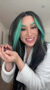 Marie Dye's Instagram, Twitter & Facebook