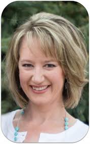 Tami Arnold's Instagram, Twitter & Facebook