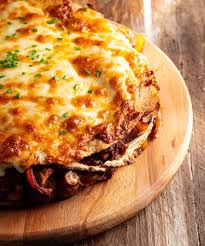 Fırından çıkartıp 5 dakika dinlendirdikten sonra nefis lazanya afiyetle yemeniz için sizi bekliyor. Cumartesi Ardaninmutfagi Nda Tanidik Arda Nin Mutfagi Facebook