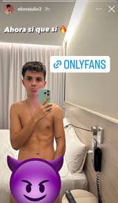 Kappah on X: La pregunta es por que todos los que hacian musically en esa  época acaban abriéndose onlyfans. Laura mullor, Naim Darrechi, y ahora este  chaval. 😭 t.coSZvTTBjoja  X