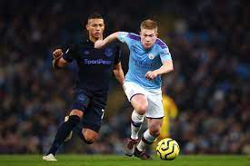 Where manchester city are going from strength to strength, everton find themselves treading over thin ice. How Kevin De Bruyne Became Man City S Quarterback Against Everton Manchester Evening News