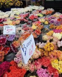 We have the largest selection, the biggest public parking area, a safe shopping environment, incredibly knowledgeable staff and vendors, and the most competitive pricing in town. Say It With Roses The Original L A Fashion District Facebook