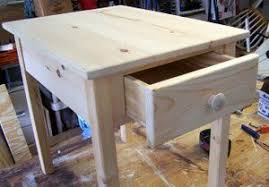 These Free End Table Plans Incorporate A Drawer These Are Easy To Build Using Your Kreg Pocket Hole Jig End Table Plans Diy End Tables Woodworking Designs