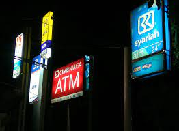 Jadi setelah baca artikel ini saya yakin anda sudah tidak lagi bingung dan bertanyatanya meengenai biaya ketika bertransaksi di atm bersama. Tarif Cek Saldo Di Atm Bersama Bikin Kaget Triharyono Com