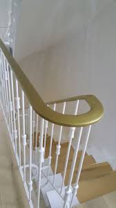 Klassisches Treppengelander Hier Wurde Das Neue Profil C 408 Conturline In Der Farbe Gold Montiert Handlauf Treppe Handlauf Treppengelander Ideen