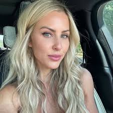 Alyssa Rohn's Instagram, Twitter & Facebook