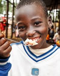 아동의 생존과 지역사회의 회복을 위한 통합적 개입