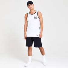 1 source for hot moms, cougars, grannies, gilf, milfs and more. New York Yankees Vollstandig Bedrucktes Armelloses Hemd Mit Farbfeldern Und Borte In Weiss New Era Cap
