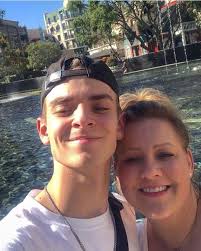 Descubra 24 ideias de familia beauchamp e namorado dos sonhos