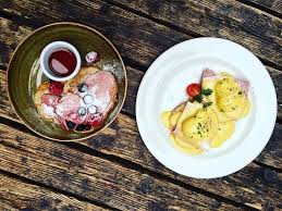17 Bottomless Drunches In London Boozy Brunch Pub Food Brunch