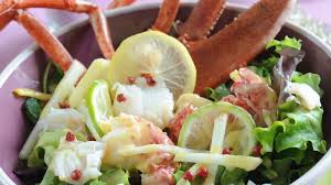 Bouchees De Saumon Aux Herbes 100 Recettes D Entrees Pour Noel Salade De Homard Recette Recettes De Cuisine