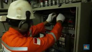 Alasan pltu menjadiyang terbesar di asia tenggara karena kapasitas pltu pltu paiton, merupakan pembangkit listrik tenaga uap yang berdiri di desa binor, kabupaten. Cerita Dari Lepas Pantai Menantang Maut Di Tengah Laut