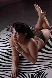 Ya blindé de gens a rencontrer sur ce site de rencontre et en plus c'est du tout gratuit avec pleins de tchat différents. Femme Nue Sublime Language Fr Femme Nue Erotique Corps Sexy En Lingerie Noire Et Wayang Golek