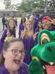 Kaci Bell's Instagram, Twitter & Facebook