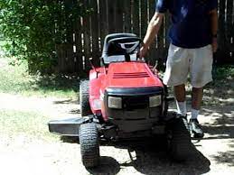I have the correct size belt on, but i dont think it's threaded properly, as there is still plenty of slack when i tug at it and the blades will not run when in the engage position. Murray Wide Body Riding Mower 12 5 Hp 40 Cut Youtube