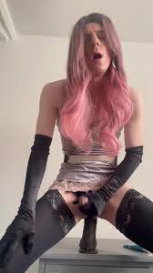 scarlettkissesxo nude bathroom dildo session